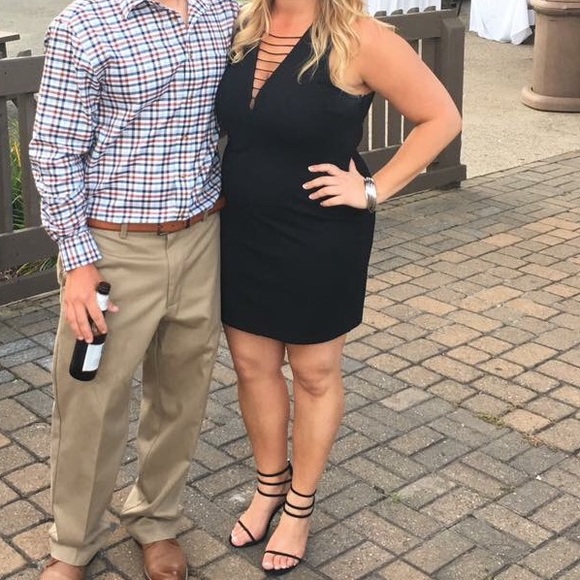 Lulus Dresses & Skirts - Black low cut midi dress